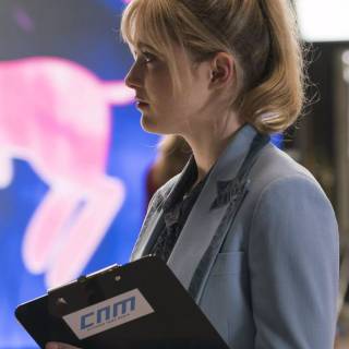 Kathryn Newton iPhone wallpaper