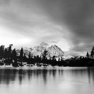 Black lake wallpaper