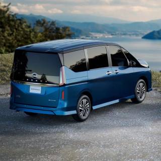 Nissan Serena wallpaper