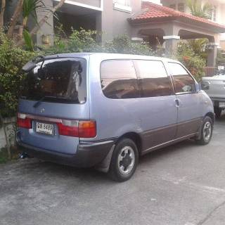 Nissan Serena wallpaper