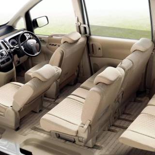 Nissan Serena wallpaper