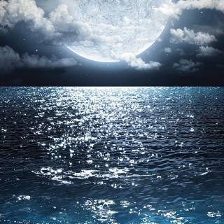 iPhone 7 Plus moon wallpaper