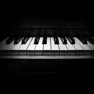 Piano desktop wallpaper