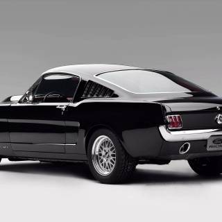 Black car desktop wallpaper