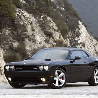 Black car desktop wallpaper