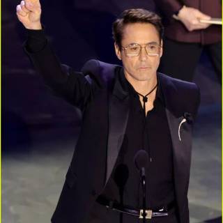 Robert Downey Jr mobile wallpaper