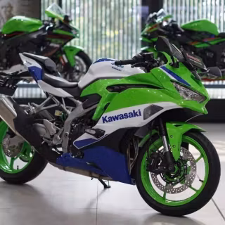 Kawasaki Ninja ZX-25RR wallpaper