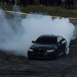 BMW M5 drift wallpaper