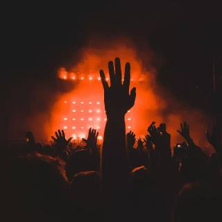 People crowd wallpaper