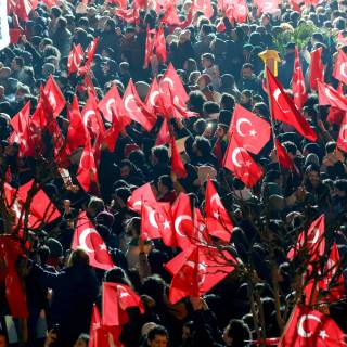 People crowd wallpaper