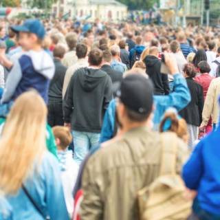 People crowd wallpaper