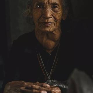 Old grandma wallpaper