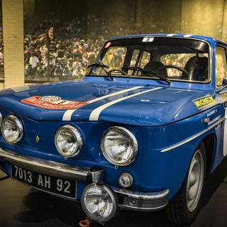 Renault R8 wallpaper