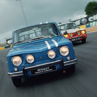 Renault R8 wallpaper