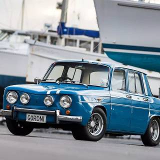 Renault R8 wallpaper