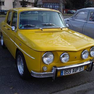 Renault R8 wallpaper