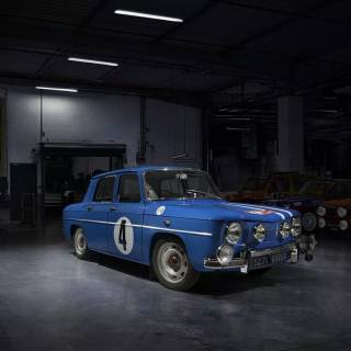 Renault R8 wallpaper