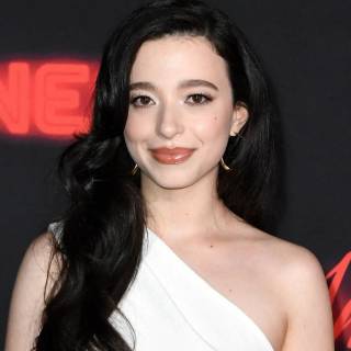 Mikey Madison 2025 4k wallpaper