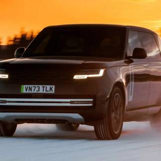 Range Rover electric wallpaper