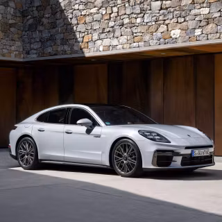 Porsche Panamera 4k wallpaper