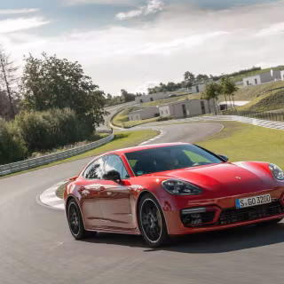 Porsche Panamera Turbo wallpaper