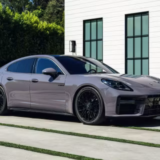 Porsche Panamera 4k wallpaper