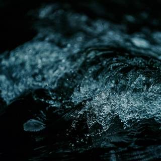 Dark water 4k wallpaper