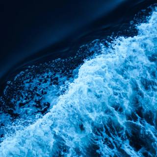 Dark water 4k wallpaper