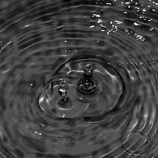 Dark water 4k wallpaper