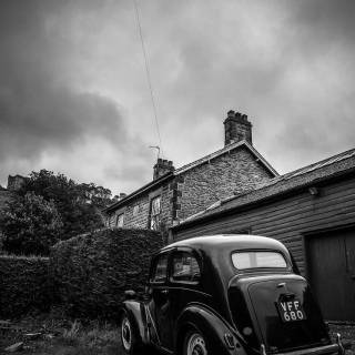 Black and white car phone wallpaper