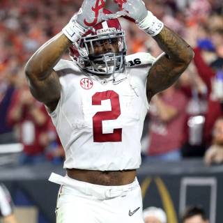 Derrick Henry iPhone wallpaper