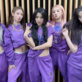 (G)I-DLE desktop wallpaper