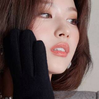 Twice Sana desktop wallpaper