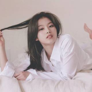 Twice Sana desktop wallpaper