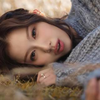 Twice Sana desktop wallpaper