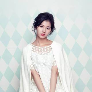 Twice Sana desktop wallpaper
