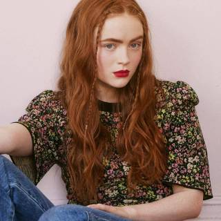 Sadie Sink desktop wallpaper