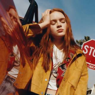 Sadie Sink desktop wallpaper