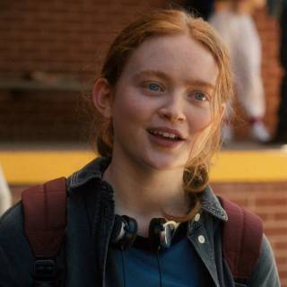 Sadie Sink desktop wallpaper