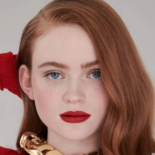 Sadie Sink desktop wallpaper