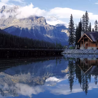 Cottage desktop wallpaper