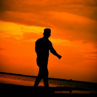 Silhouette man wallpaper