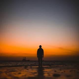 Silhouette man wallpaper