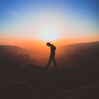 Silhouette man wallpaper