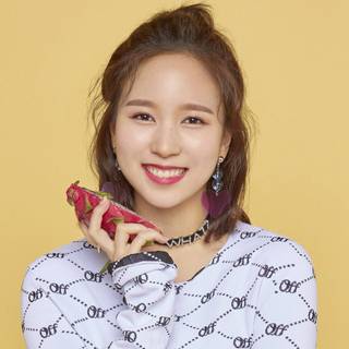 Twice Mina desktop wallpaper