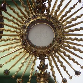 Monstrance wallpaper