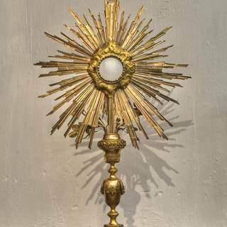 Monstrance wallpaper