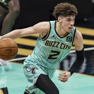 Desktop Lamelo Ball wallpaper