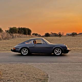 Vintage Porsche iPhone wallpaper