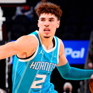 Desktop Lamelo Ball wallpaper